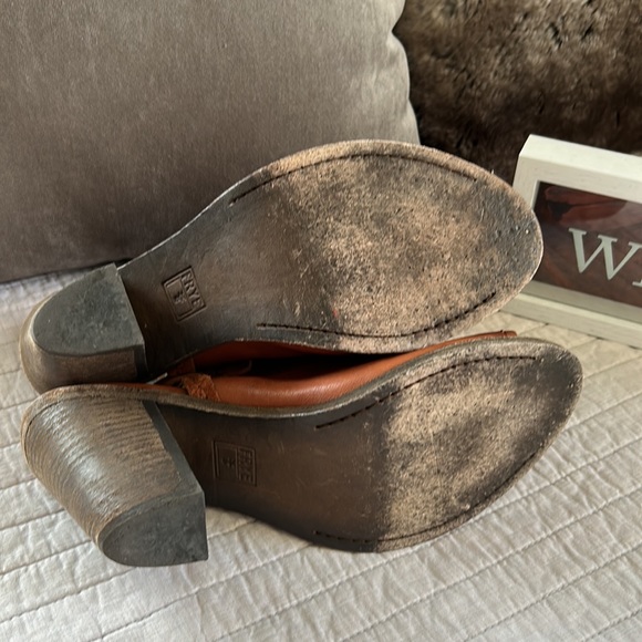 FRYE boho Izzy Artisan Sling Whiskey Washed Vintage Leather booties heels 8.5 - Picture 11 of 16